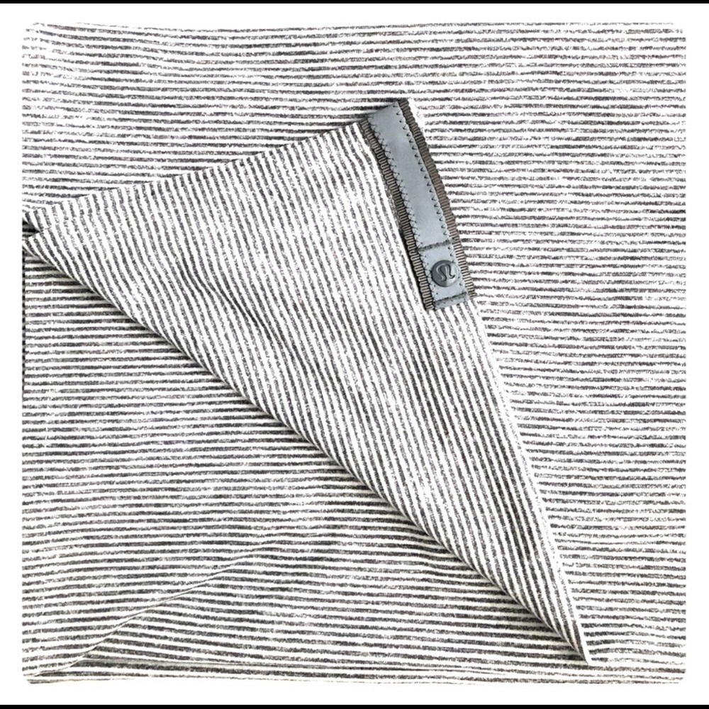 Lululemon vinyasa scarf